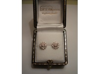 18ct white gold diamond cluster earrings