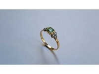 18ct gold emerald and diamond ring made using stones from the brooch