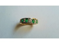 18ct yellow gold emerald and diamond ring