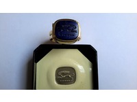 Gents seal engraved signet ring with lapis lazuli. A masterpiece of miniature engineering!